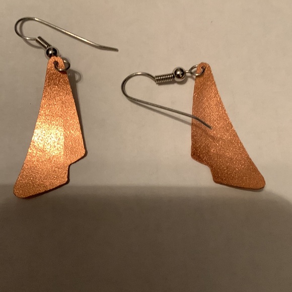 NWOT Earrings - Picture 4 of 4